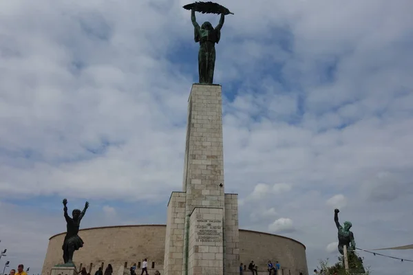Estátua Liberdade Gellert Hill Budapeste — Fotografia de Stock