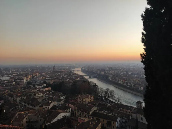 Puesta Sol Ciudad Verona Desde Castel San Pietro Italia —  Fotos de Stock