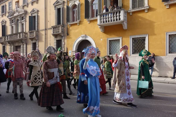 Verona Italy February 2020 Chariots Masks Parade Carnival Verona City — ストック写真