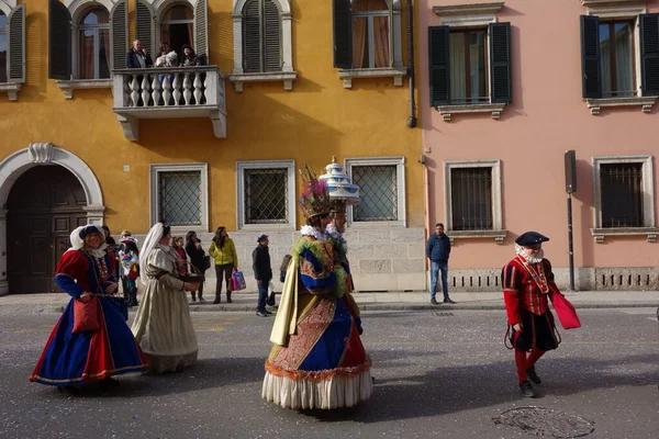 Verona Italy February 2020 Парад Колесниц Масок Время Карнавала Вероне — стоковое фото