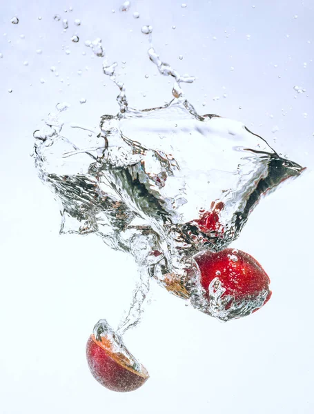 Fallende Pflaume Wasser Sehr Schöne Gischt — Stockfoto