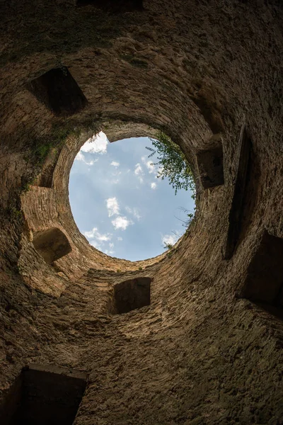 Akkerman kalesi, güzel manzaralı antik bir kale.