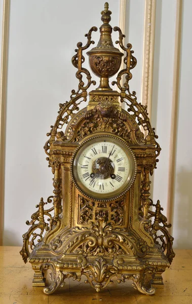 Relógio Mesa Ouro Vintage Muito Bonito Caro Imagens De Bancos De Imagens