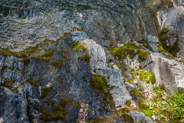 Schöner Wasserfall Aus Dem Fluss — Stockfoto