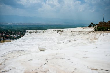 Türkiye Pamukkale, Photoshop 'suz haliyle ayrıntılı ve manzaralı