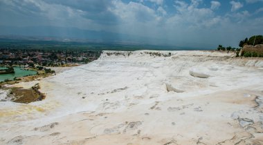 Türkiye Pamukkale, Photoshop 'suz haliyle ayrıntılı ve manzaralı