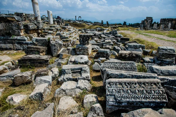 象形文字 古代戏剧 古代世界的整个世界 石头和天空 — 图库照片