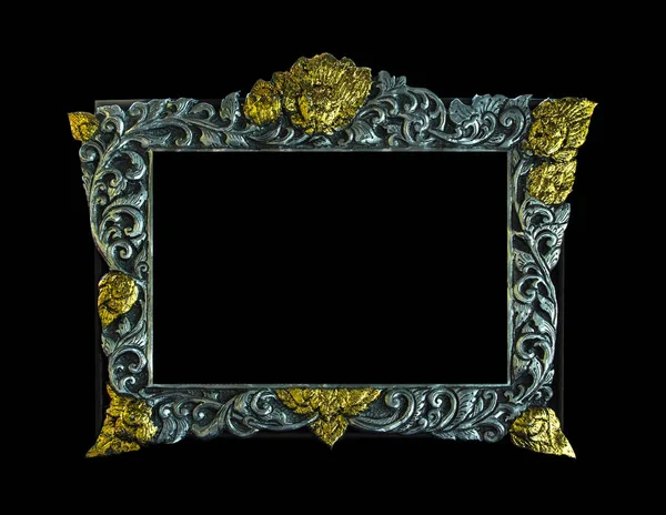 Siyah arka plan üzerine izole antika resim çerçevesi
