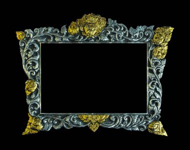 Eski antika kare göl kenarında siyah arka plan üzerine