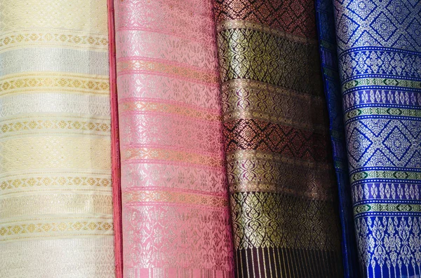 Motifs traditionnels de sarong en Thaïlande — Photo