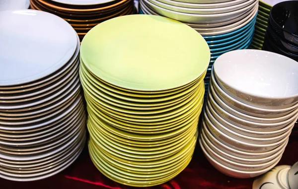 Stack of colorful plate made of ceramic — Stock Photo, Image