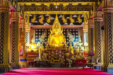 Chiang Mai - 18 Kasım 2014 Buda, Wat Phan Oun. Bu tapınak ünlü tapınaklar Chiang Mai şehir biridir