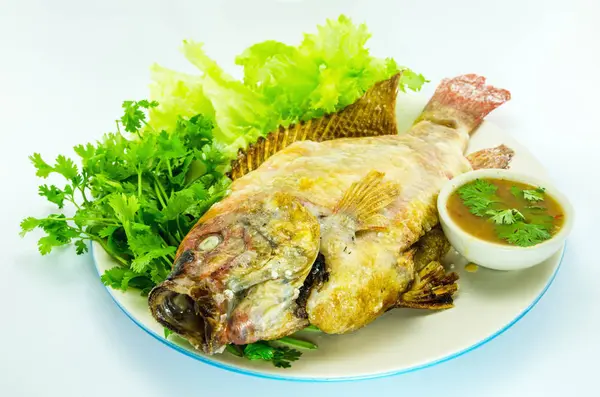 Poisson Grillé Mélangé Avec Sel Des Aliments Thaïlandais — Photo