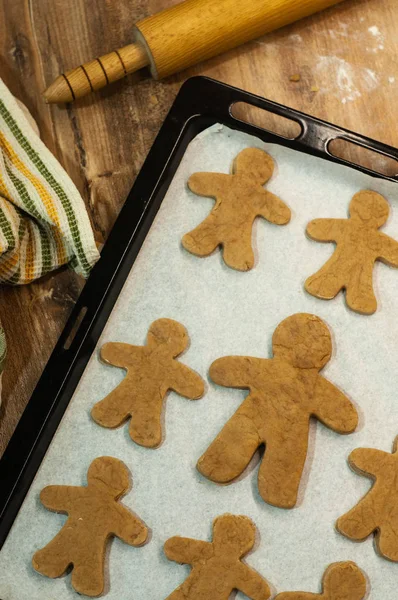 Fresh Baked Homemade Chritstmas Gingerbread Cookie Baking Tray — ストック写真