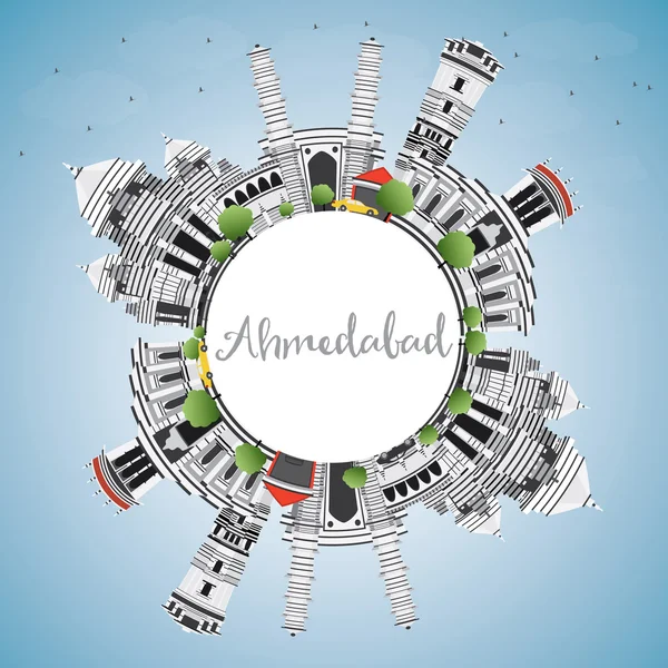 Ahmedabad Skyline con edificios grises, cielo azul y espacio de copia . — Vector de stock