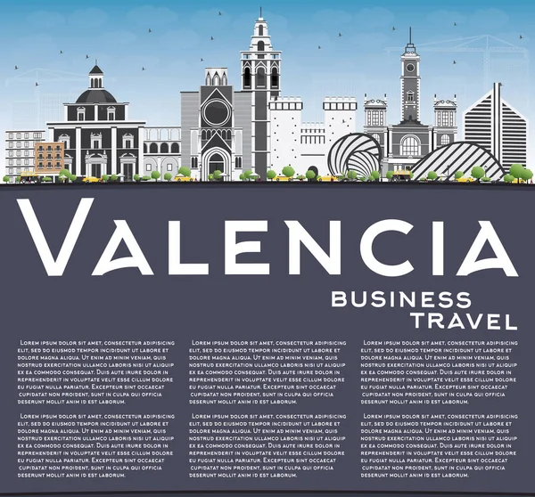 Valencia Skyline com Edifícios Cinzentos, Céu Azul e Espaço Copiar . — Vetor de Stock