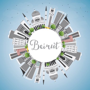 Beyrut manzarası gri binalar, mavi gökyüzü ve kopya alanı.