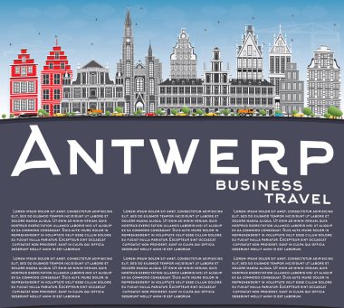 Antwerp manzarası gri binalar, mavi gökyüzü ve kopya alanı.
