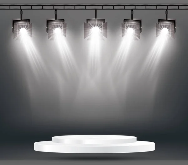 Effets d'éclairage de scène avec projecteurs et podium blanc . — Image vectorielle