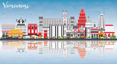 Varanasi manzarası renkli binalar, mavi gökyüzü ve yansımaları ile.
