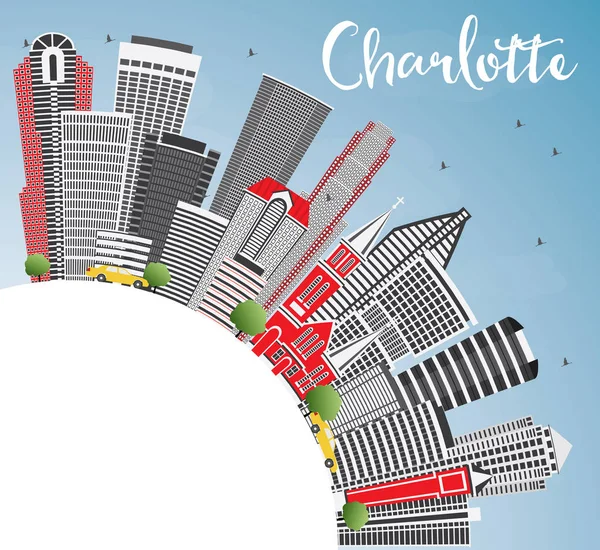 Charlotte manzarası gri binalar, mavi gökyüzü ve kopya alanı.