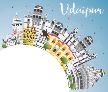 Udaipur Hindistan şehir manzarası ile renk binalar, mavi gökyüzü ve Co