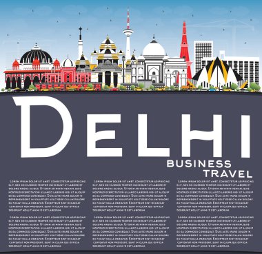 Delhi Hindistan şehir manzarası ile renk binalar, mavi gökyüzü ve kopya