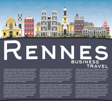Rennes Fransa şehir manzarası ile renk binalar, mavi gökyüzü ve Co