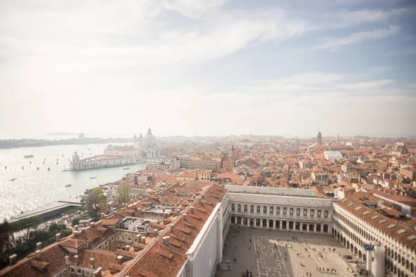 Venetië. Luchtfoto van het Venetië met de basiliek — Stockfoto
