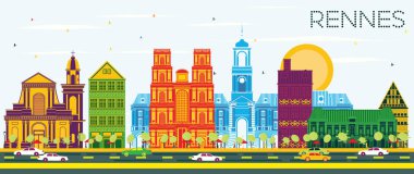 Rennes Fransa şehir manzarası renkli binalar ve mavi gökyüzü ile.