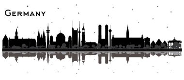 Alman Şehri Skyline Silueti ile Siyah Binalar ve Yansıması