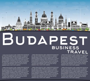 Budapeşte Macar Şehri Gri Binalar, Mavi Gökyüzü ve 