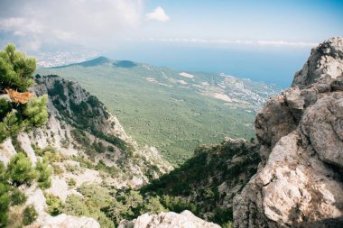 Ai Petri Dağı 'nın manzarası. Kırım. Karadeniz ve Yalta Arkaya