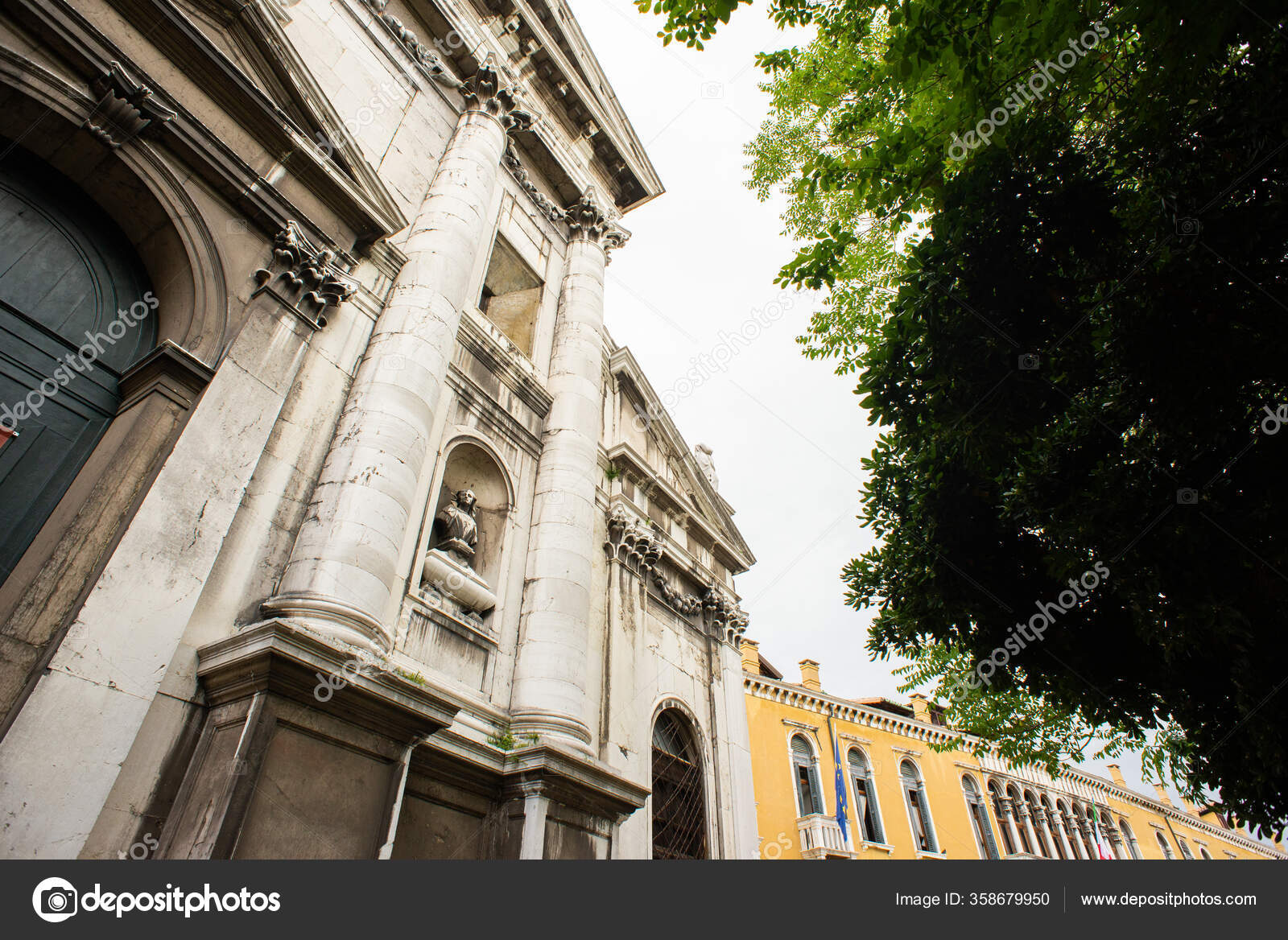 Iglesia de san vidal fotos de stock, imágenes de Iglesia de san vidal sin royalties | Depositphotos Iglesia de san vidal fotos de stock, imágenes de Iglesia de san vidal sin royalties | Depositphotos