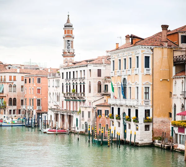 Pintoresco Paisaje Urbano Venecia Edificios Antiguos Gran Canal Italia Cielo — Foto de Stock