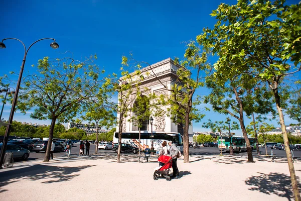 Parijs Frankrijk Mei 2019 Arc Triomphe Parijs Frankrijk Toeristen Auto — Stockfoto