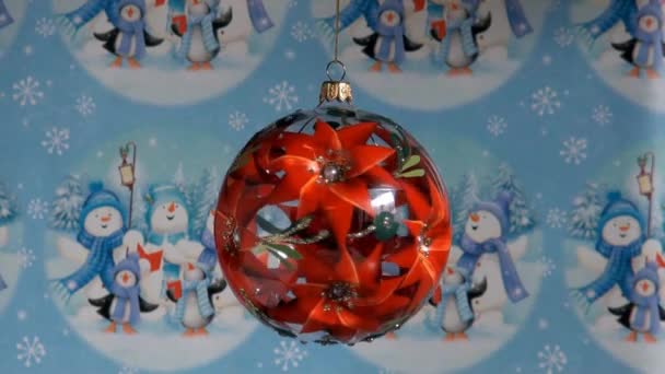 Rotate the Christmas balls — Stock Video
