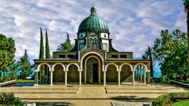 Bulutlar dağ Beatitudes üzerinde