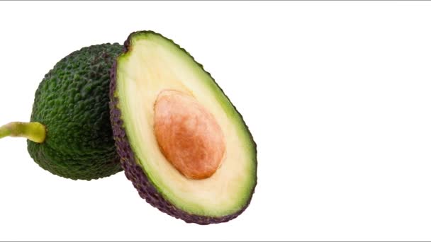 Avocados isoliert vor weißem Hintergrund — Stockvideo