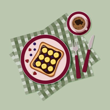 Çikolata ezmeli tost, muz ve böğürtlen ve yeşil kareli peçeteye bir fincan kahve. Üst görünüm