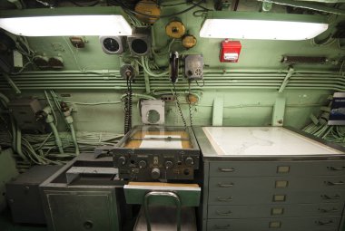Navigasyon odası - 1964 yılında ABD Donanması 'ndan emekli olan USS Growler SSG-57 denizaltısının içleri