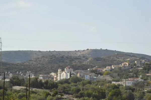 Kypr Vesnice Kostel Úbočí Hory — Stock fotografie