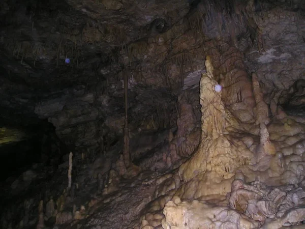 Kaukaz Abchazja Nowa Jaskinia Athos Stalaktyty Stalagmity — Zdjęcie stockowe