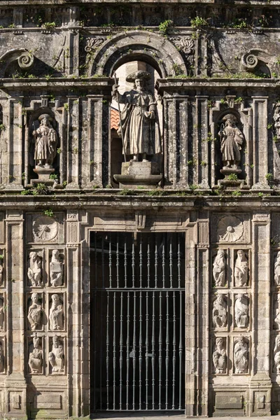 Escultura Del Apóstol Santiago Sus Discípulos Puerta Santa Santiago Compostela — Foto de Stock