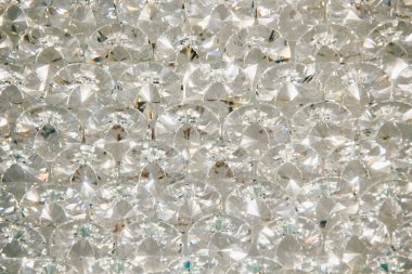 Güzel parlak elmas Swarovski kristal arka planı. Lüks, zenginlik. Örtbas. Makro fotoğraf, pahalı taşları kapatın..