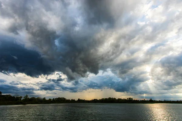 Gewitterhimmel Regenwolken — Stockfoto