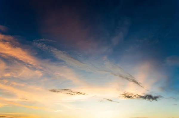 Colorido Cielo Dramático Con Nube Atardecer — Foto de Stock