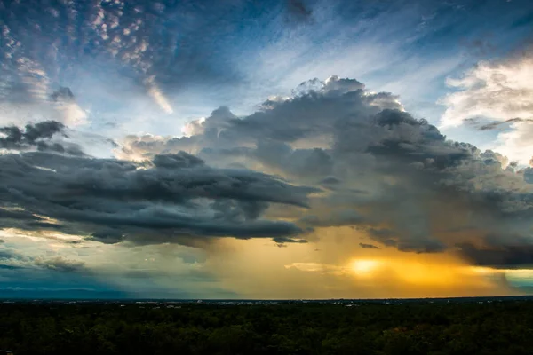 Trovão Céu Tempestade Nuvens Chuva — Fotografia de Stock