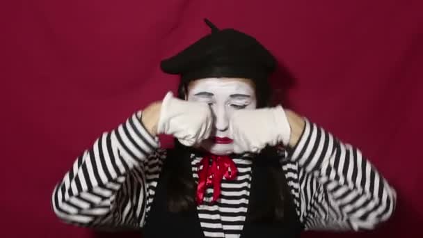 Beautiful Mime Girl Depicts Strong Upset Crying Looking Camera Beautiful — Stock Video