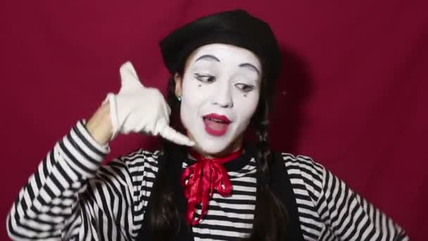 Beautiful Mime Girl Makes Hand Gesture Asks Call Her Back — Stock Video